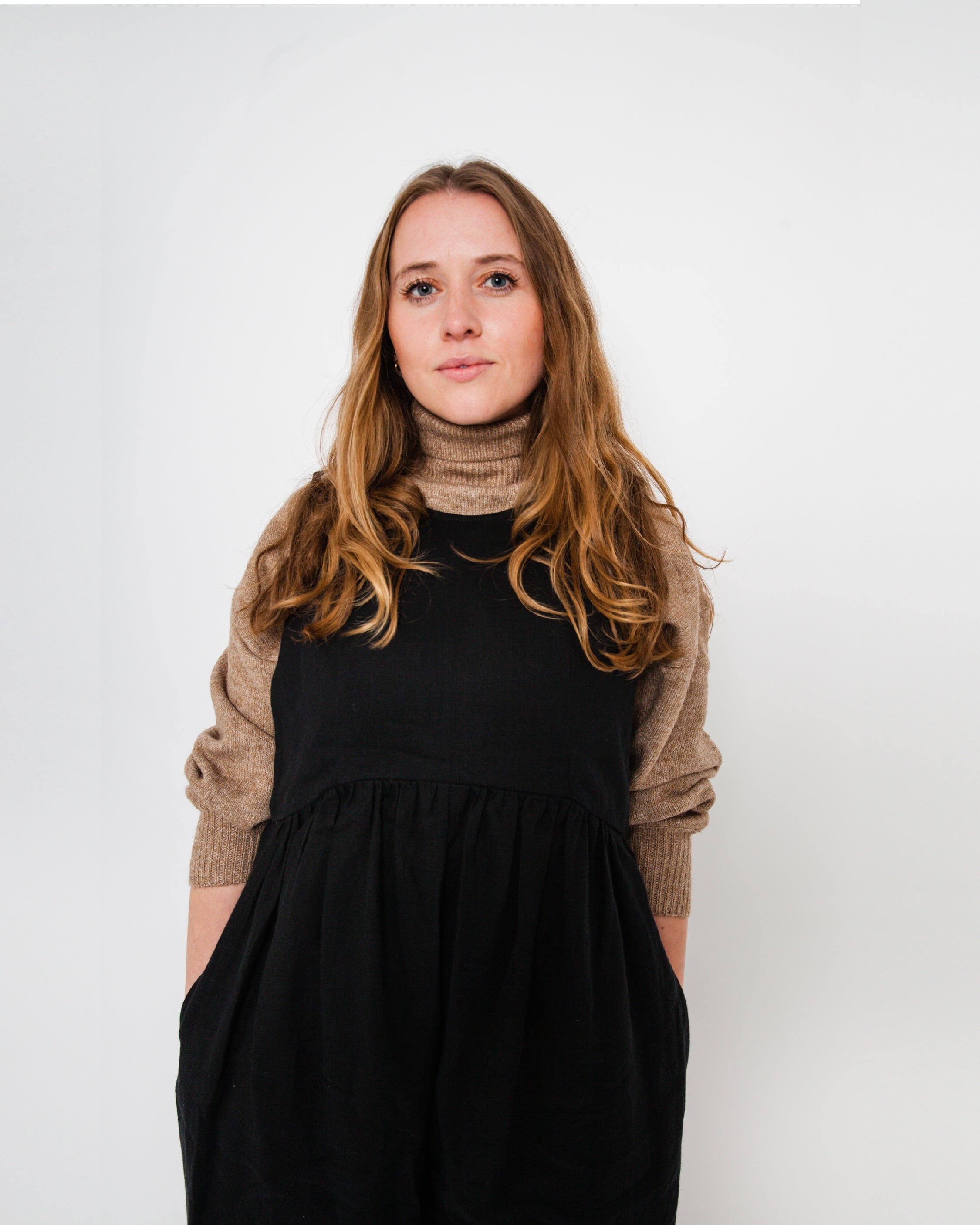 Ada Jumpsuit - Black Linen