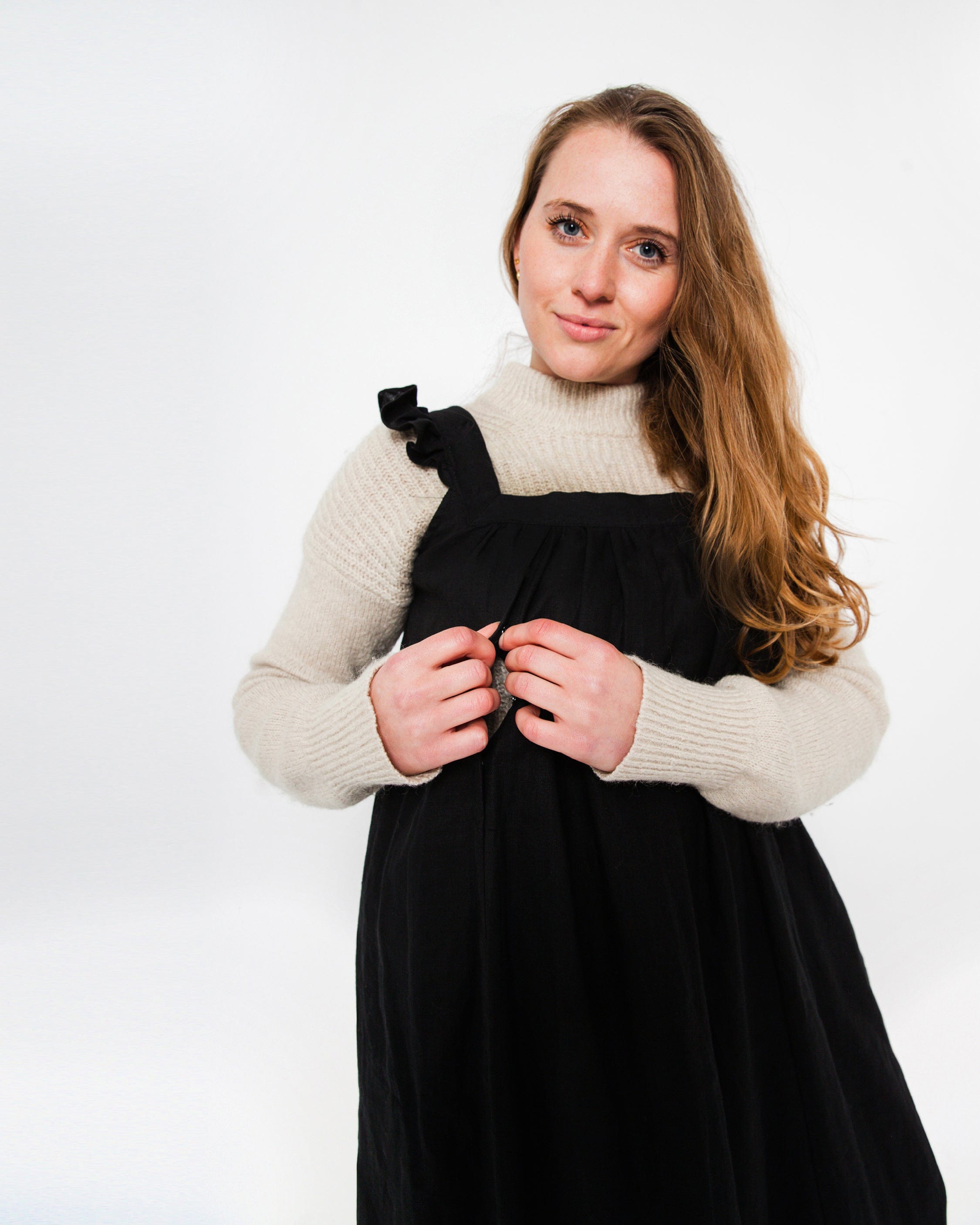 Airi Maxi Dress - Black Linen